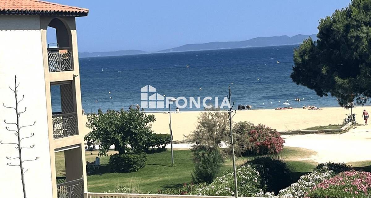 Appartement à LA LONDE-LES-MAURES