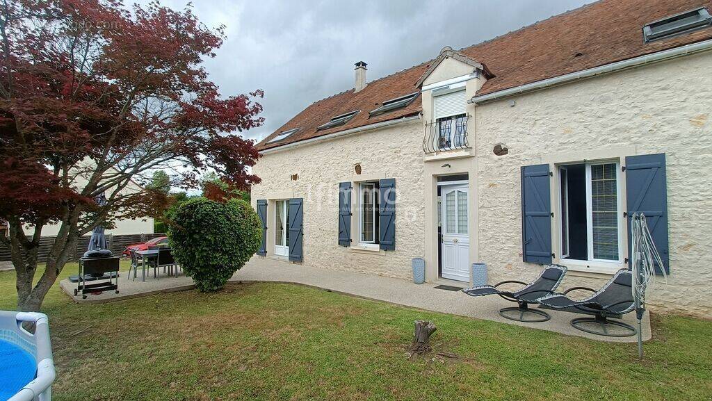 Maison à LONGUEVILLE