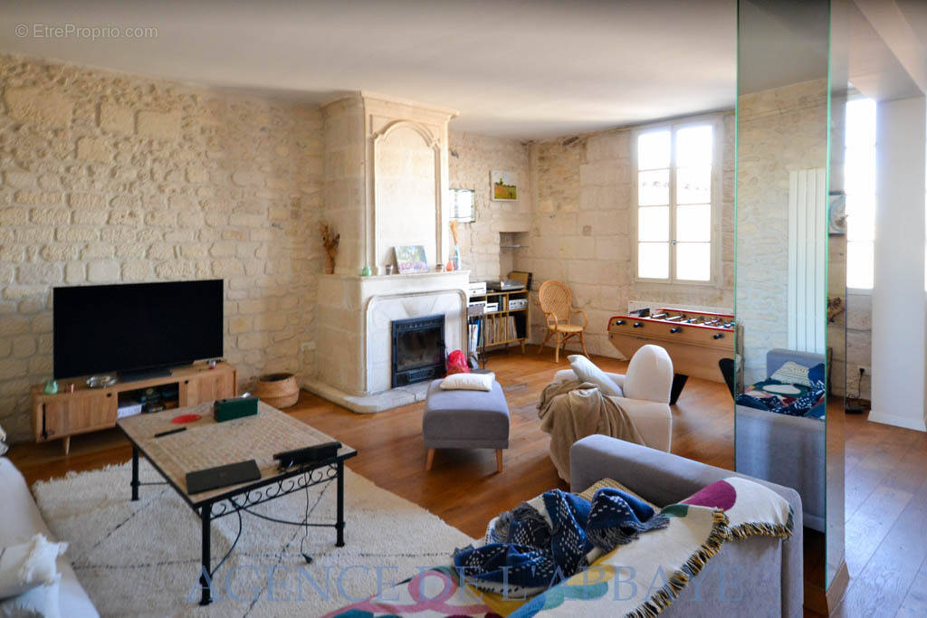 Appartement à SAINTES