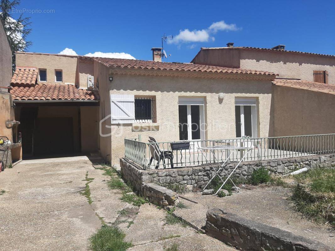 Maison à CERESTE