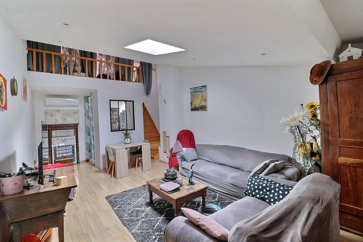 Appartement à VIOLS-LE-FORT