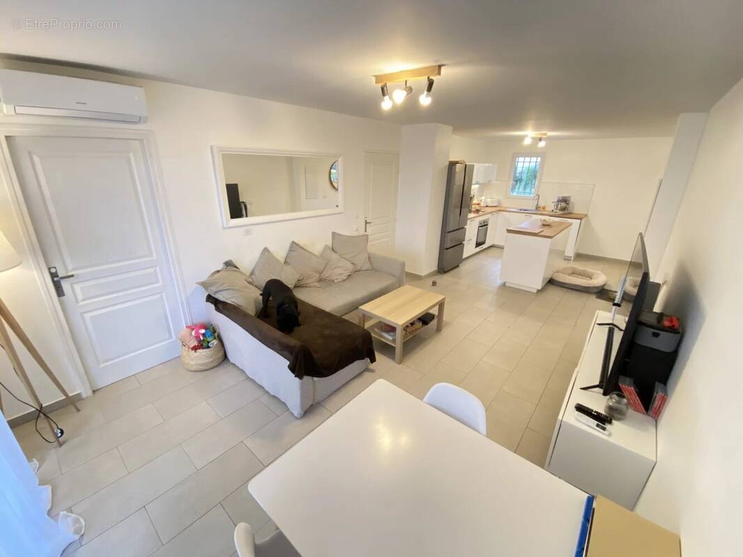 Appartement à LA LONDE-LES-MAURES
