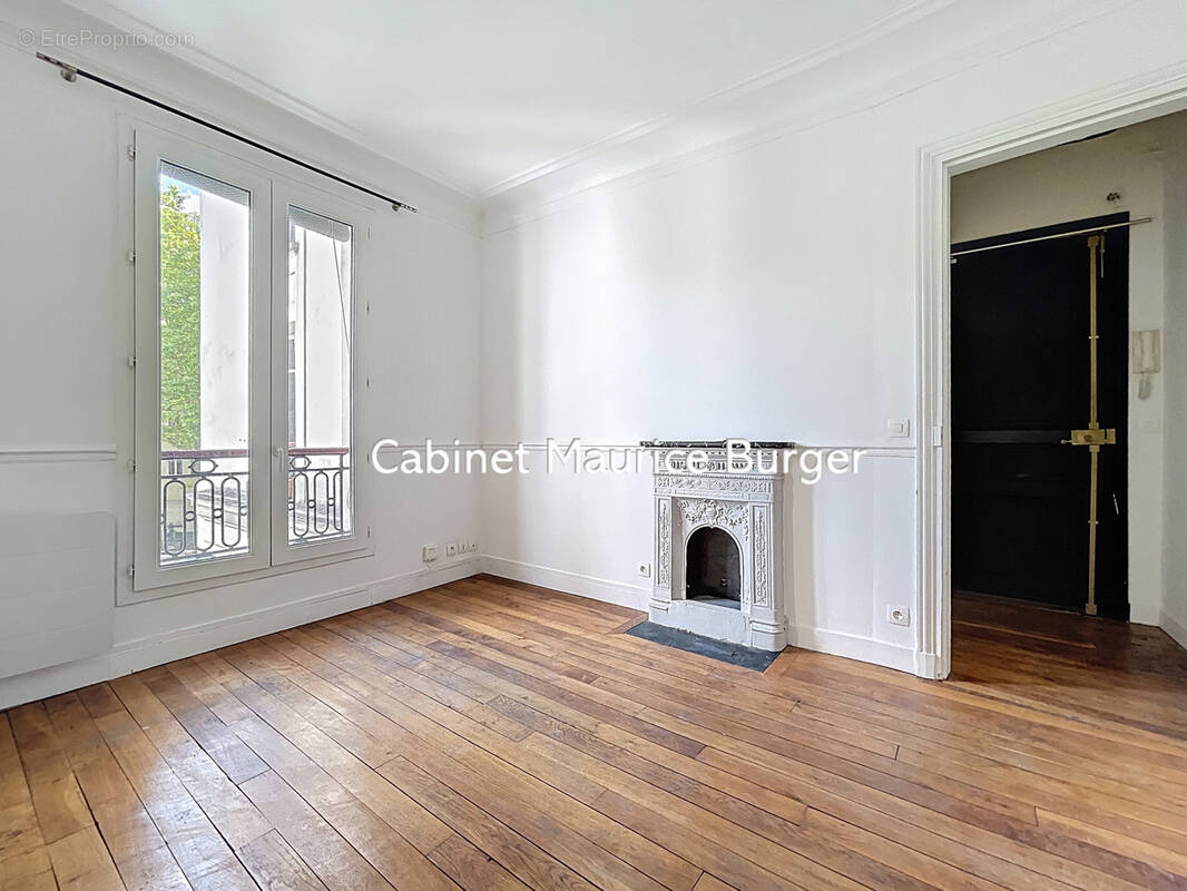 Appartement à PARIS-19E