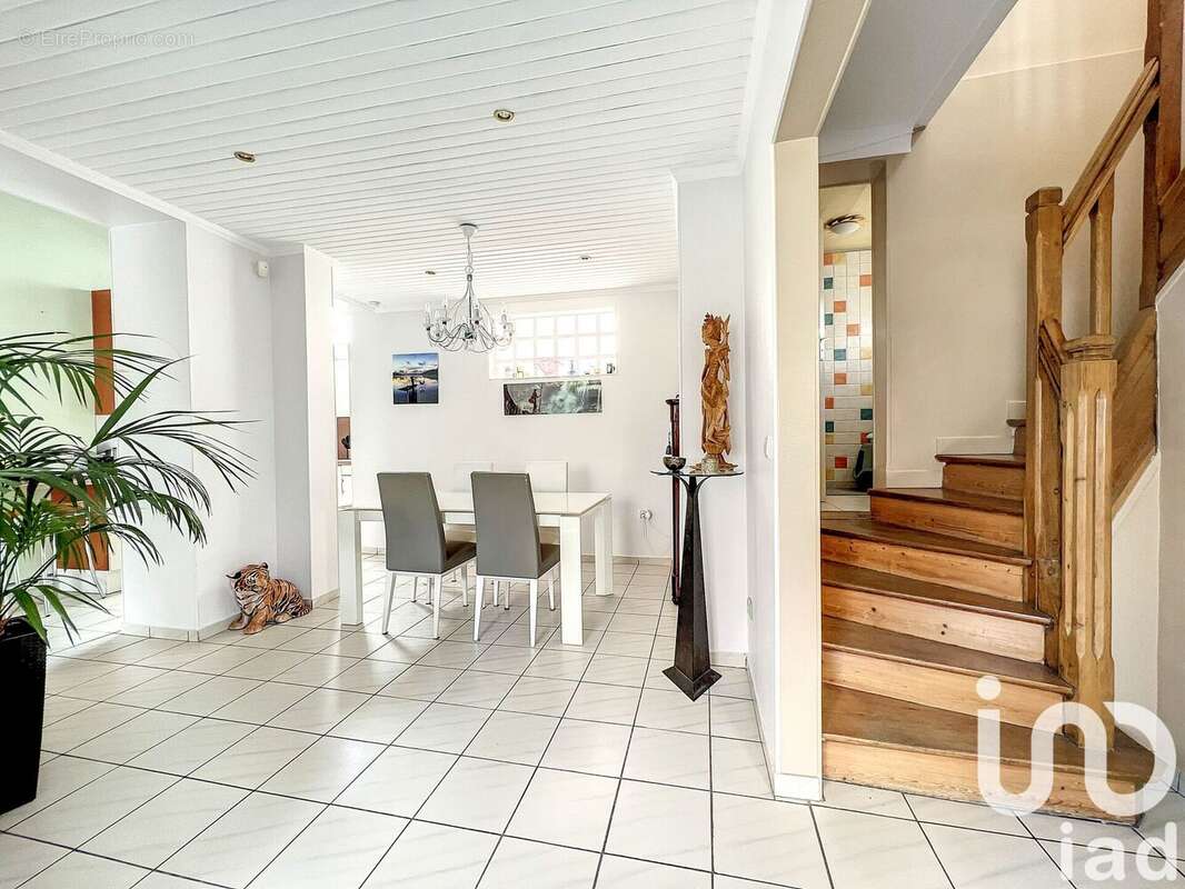 Photo 4 - Maison à VIROFLAY