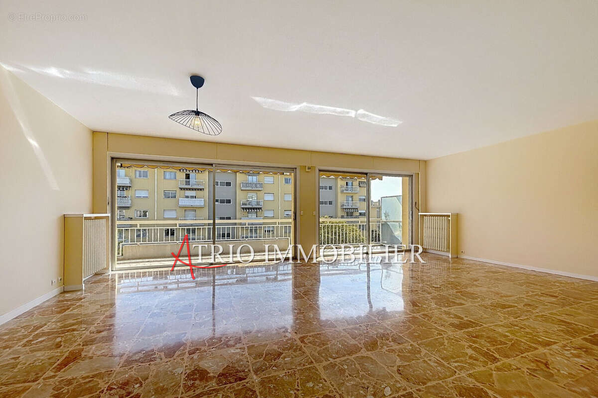 Appartement à CAGNES-SUR-MER