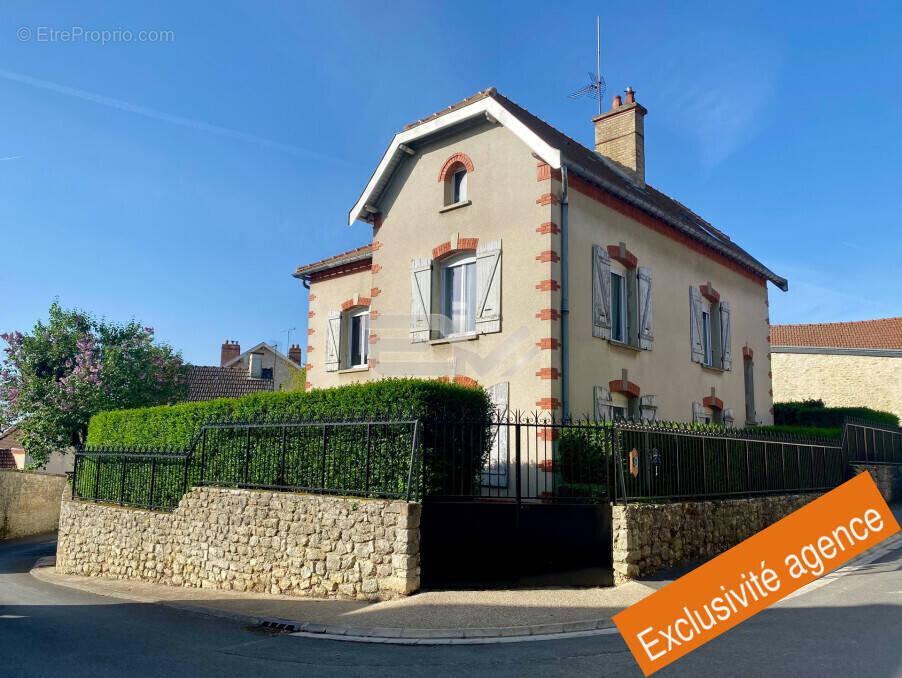 Maison à PEVY