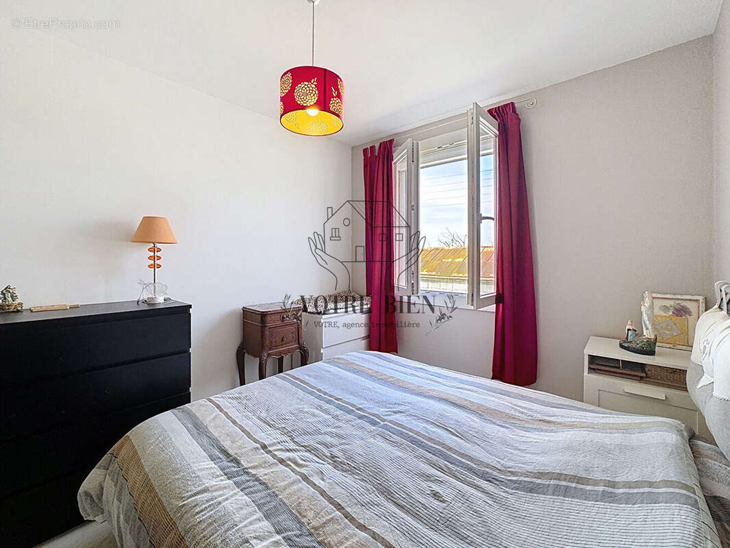 Appartement à VINON-SUR-VERDON