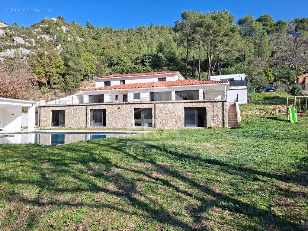 Maison à GEMENOS