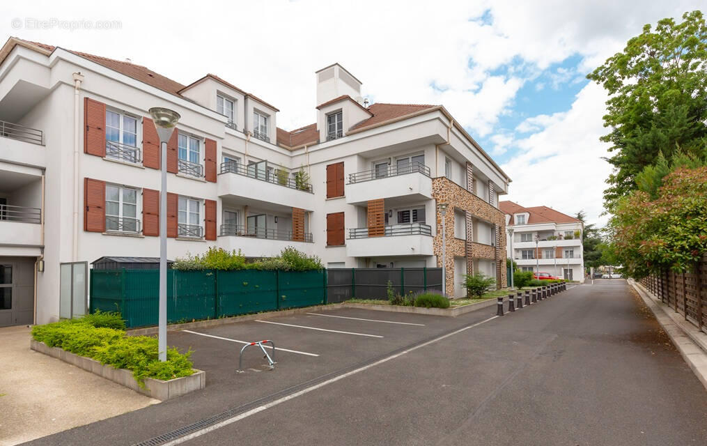Appartement à OZOIR-LA-FERRIERE
