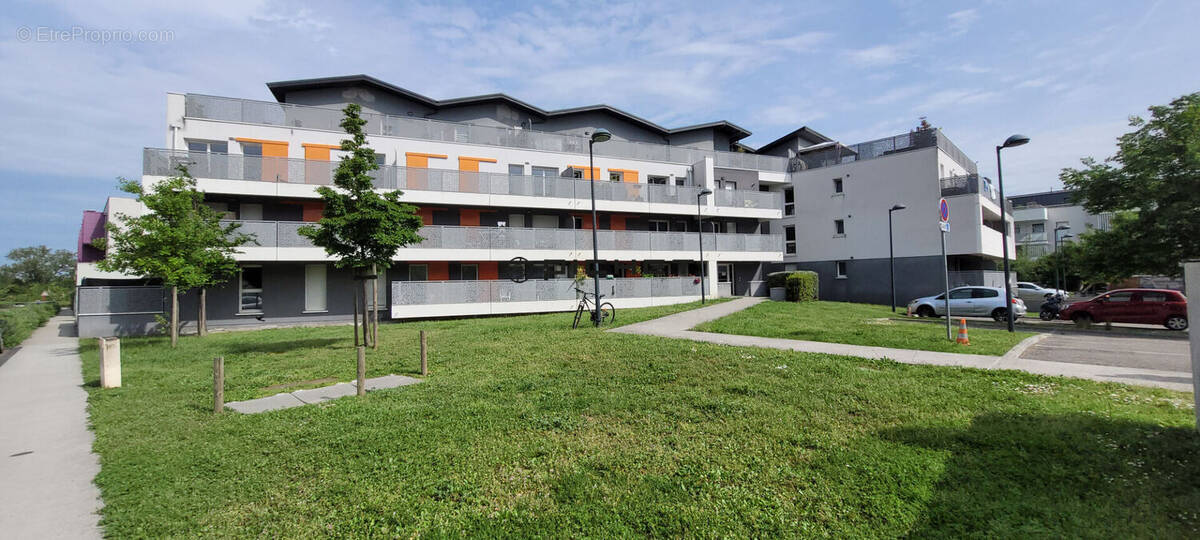 Appartement à VILLENAVE-D&#039;ORNON