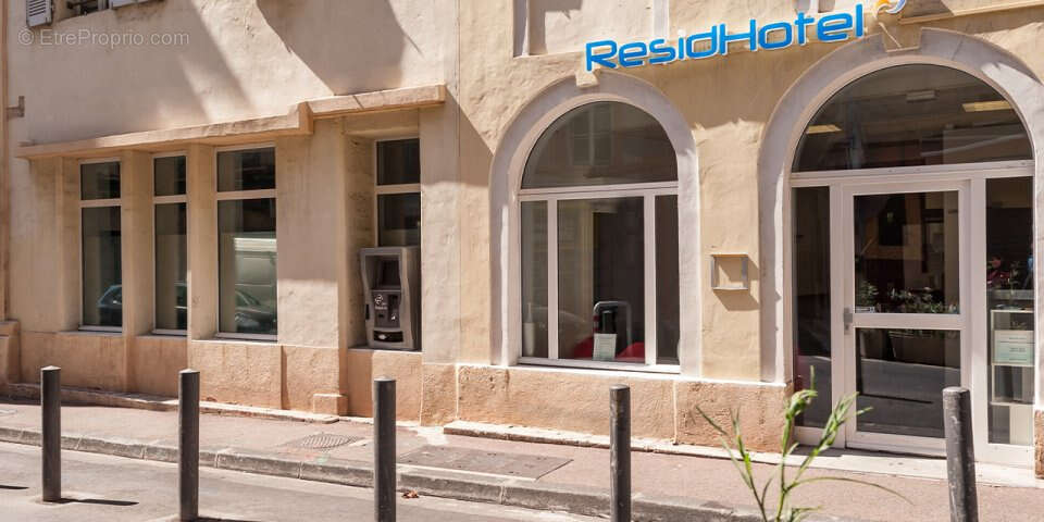 Appartement à MARSEILLE-2E