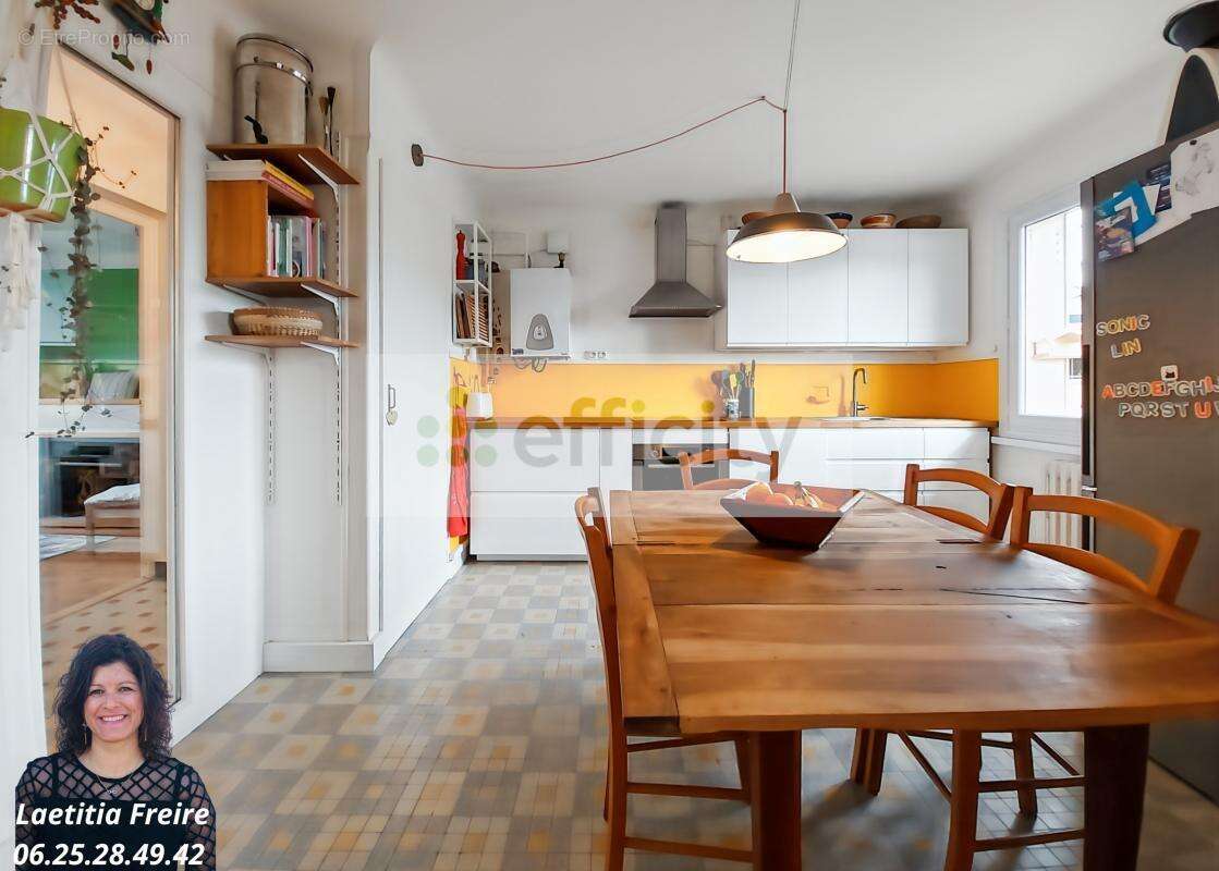 Appartement à LA ROCHE-SUR-FORON