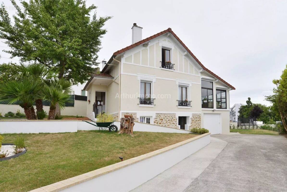 Maison à VILLENEUVE-SAINT-GEORGES