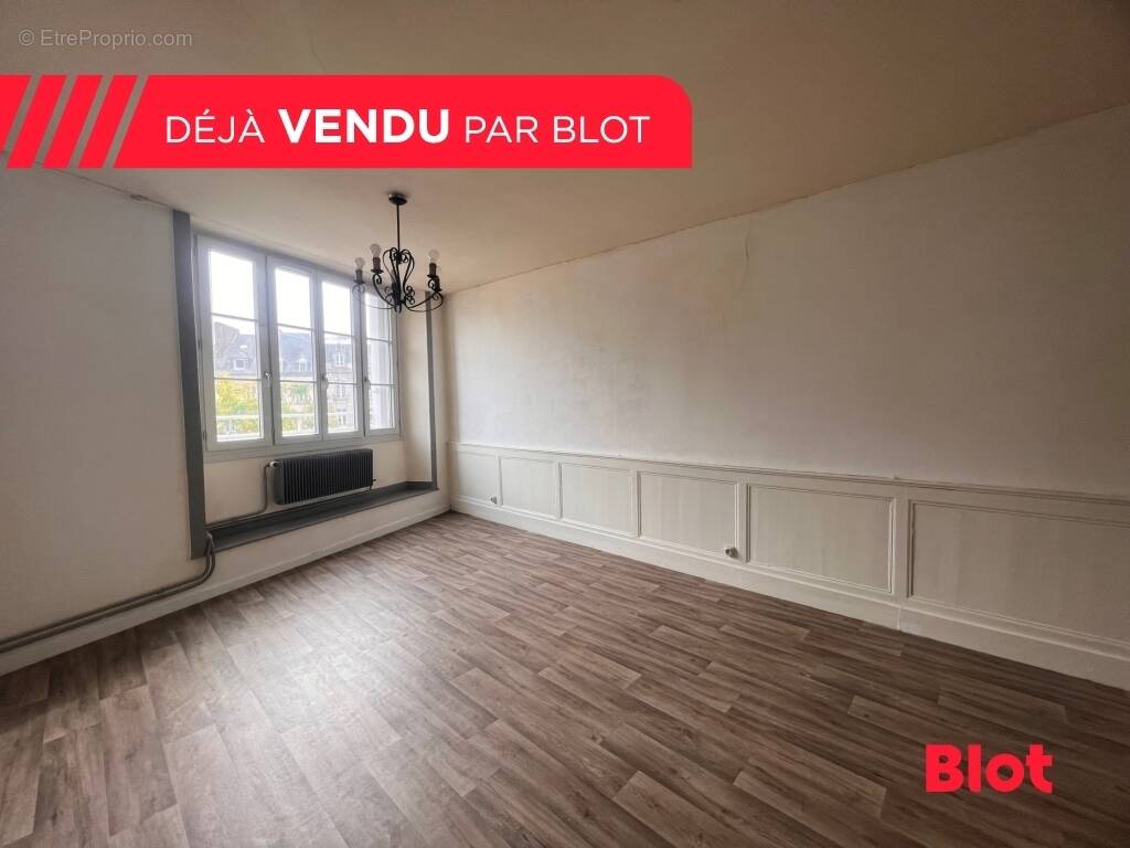 Appartement à FOUGERES