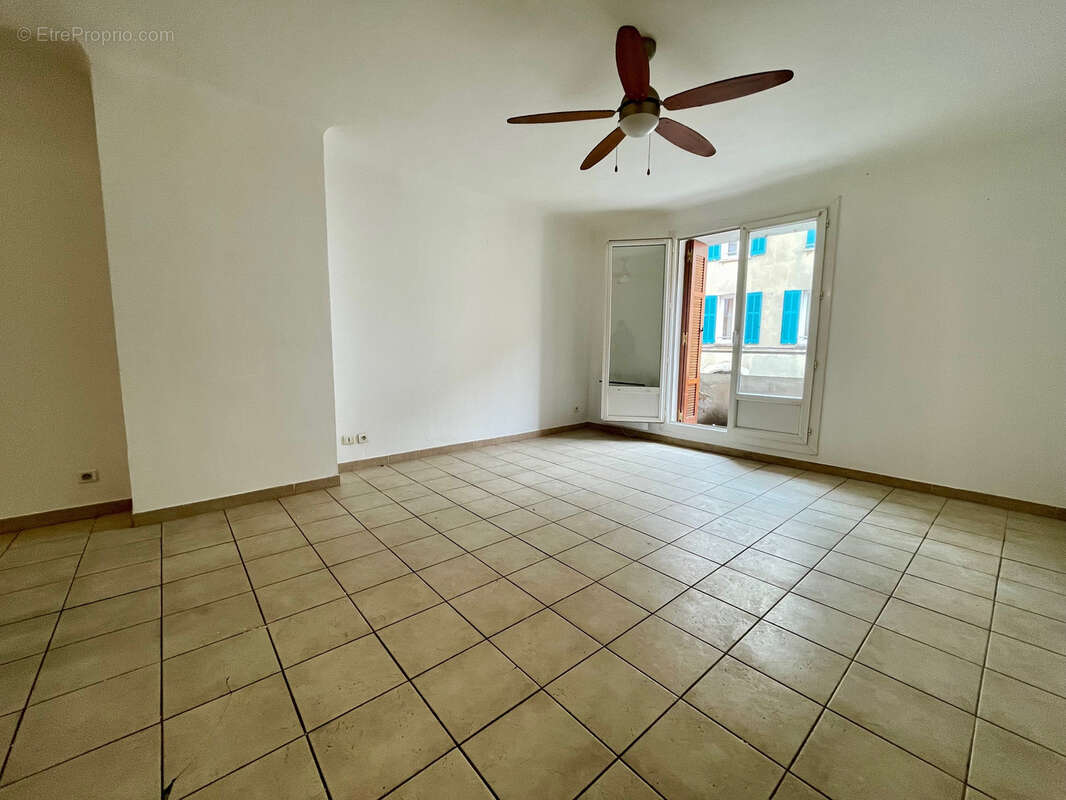 Appartement à TRANS-EN-PROVENCE