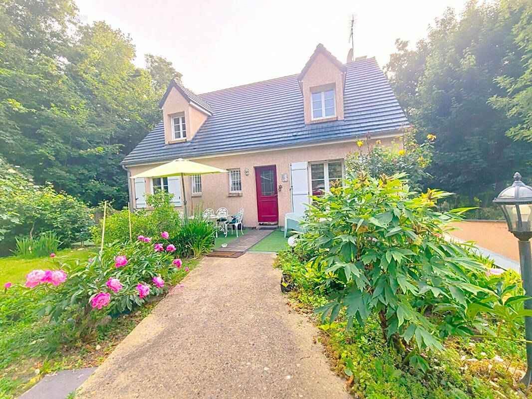 Maison à LE COUDRAY