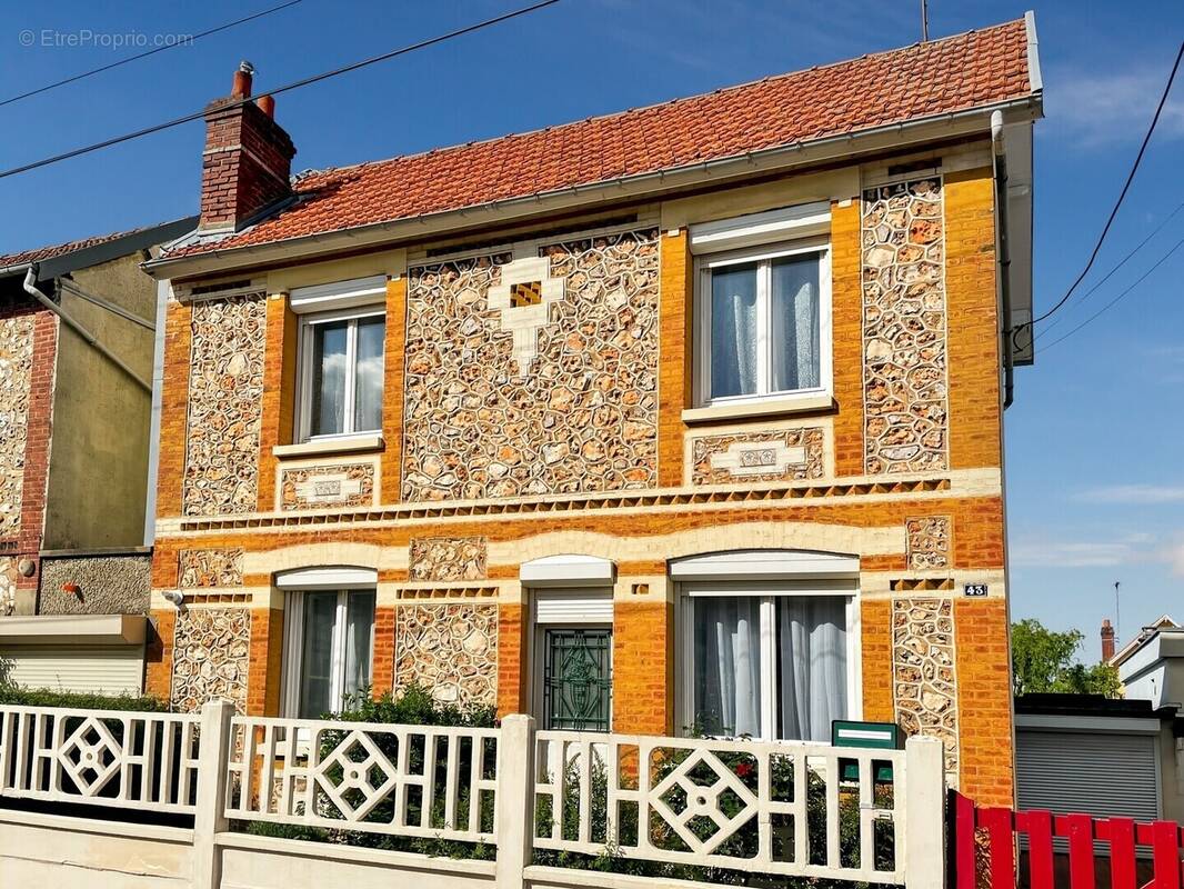 Maison à SOTTEVILLE-LES-ROUEN