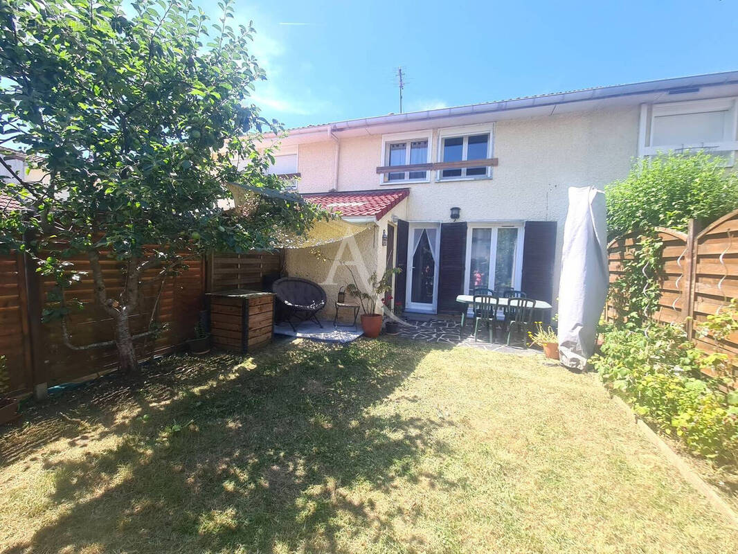 Maison à OZOIR-LA-FERRIERE