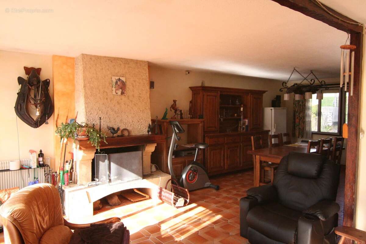 Maison à SAINT-CHERON
