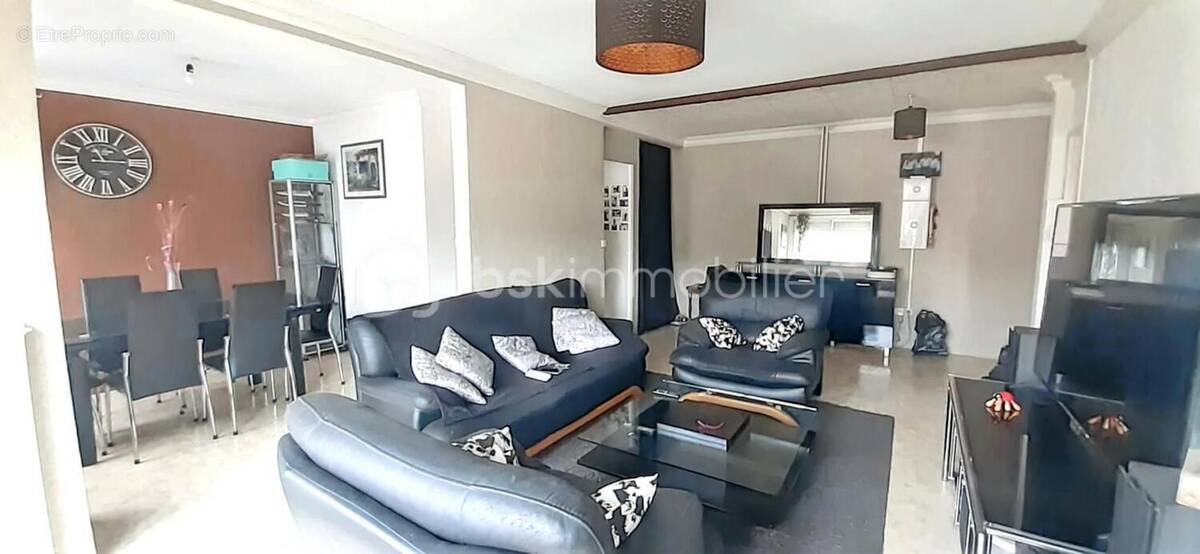 Appartement à BOURGOIN-JALLIEU