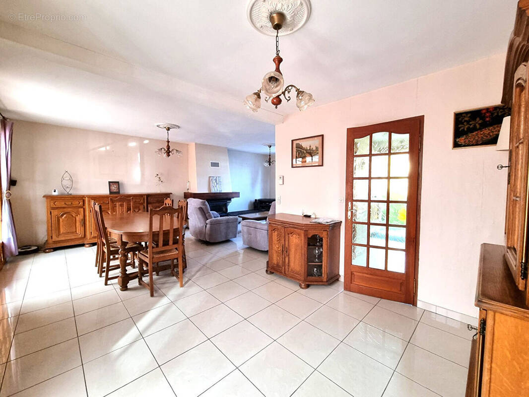 Maison à AVELIN