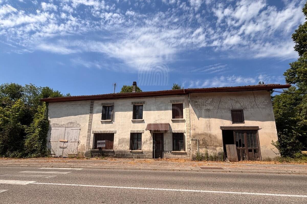 Maison à CHAMPIER