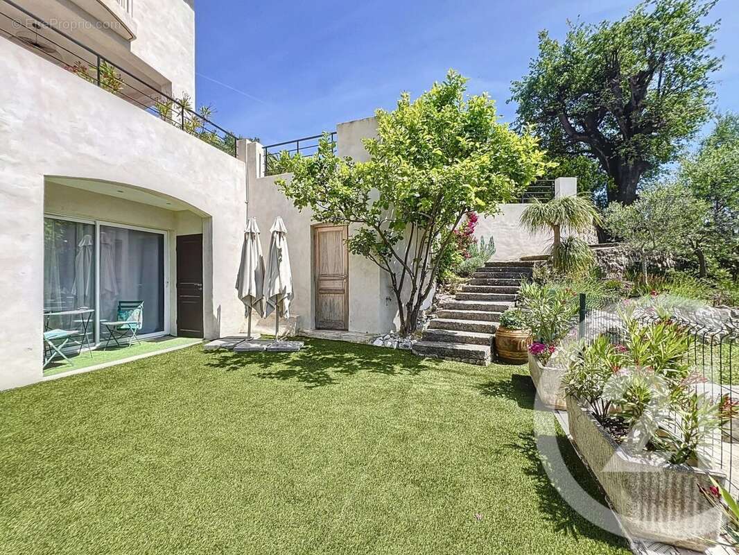 Maison à MOUGINS