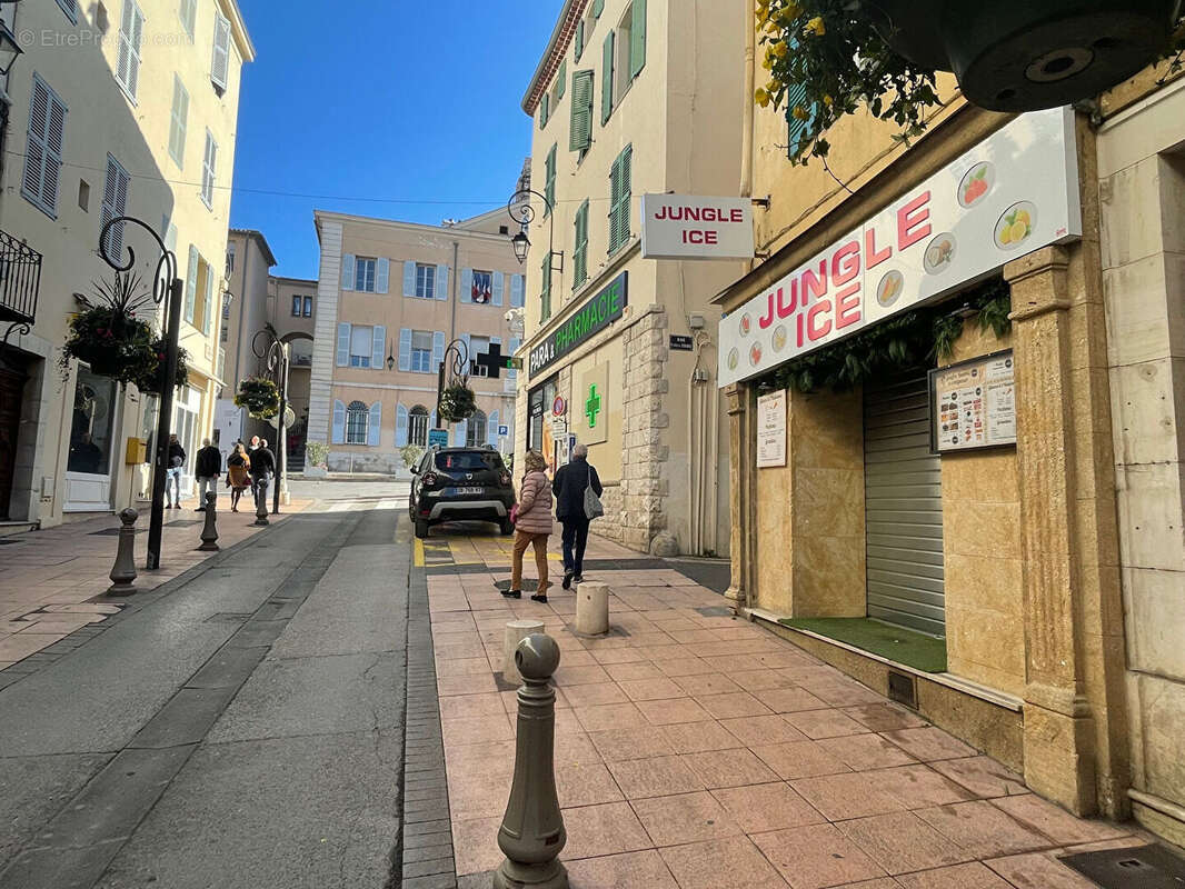 Commerce à ANTIBES