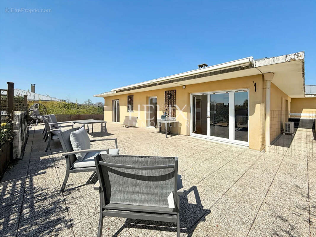 Appartement à ELANCOURT