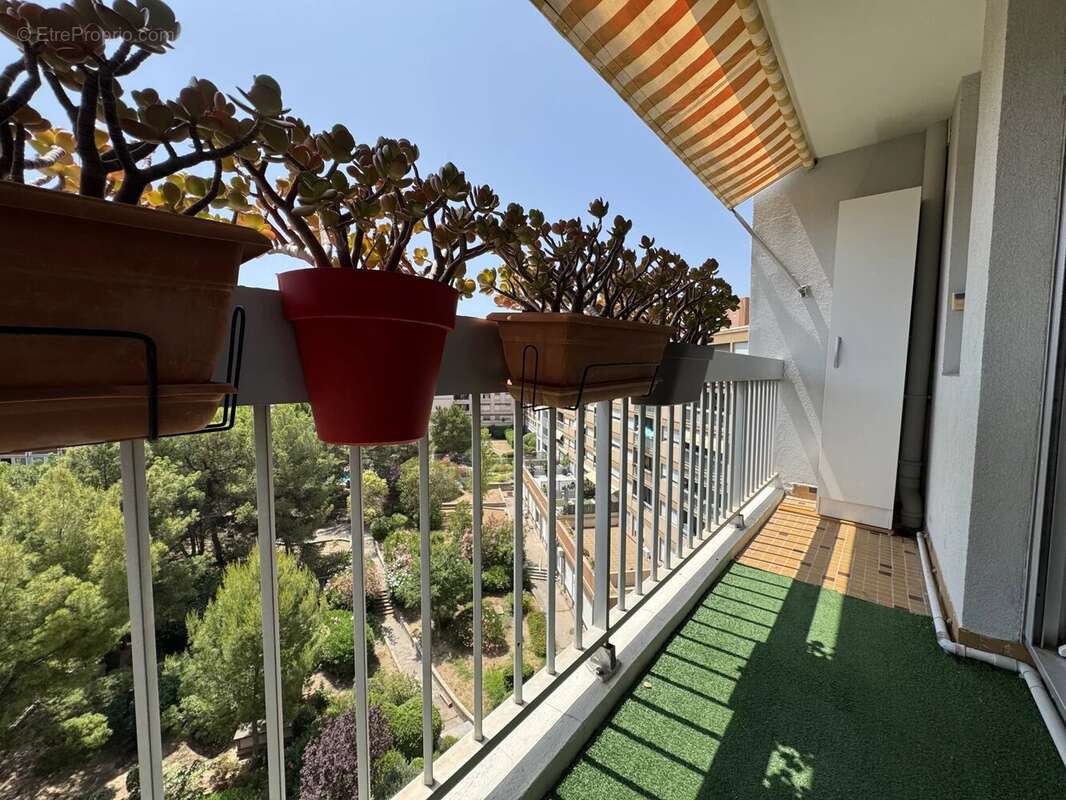 Appartement à MARSEILLE-8E