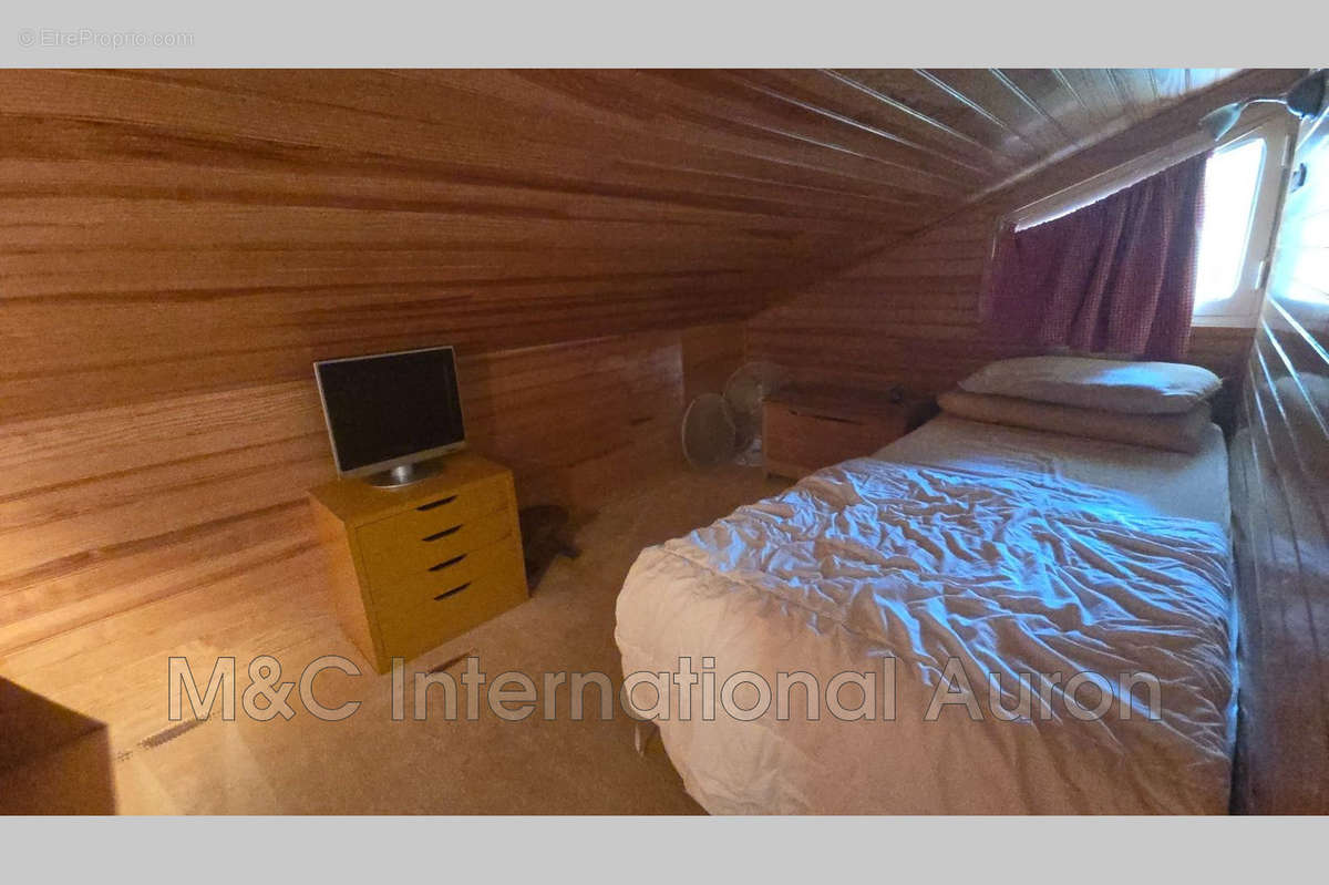 Appartement à SAINT-ETIENNE-DE-TINEE
