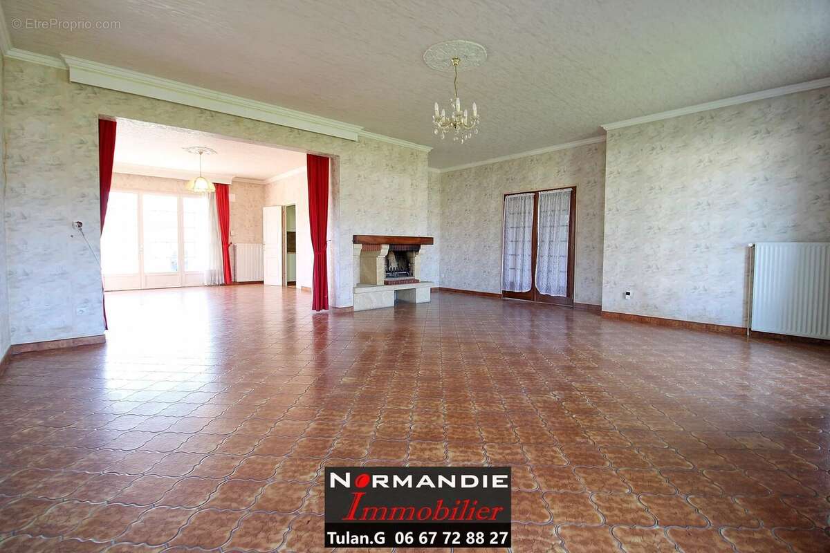 Maison à TOURVILLE-LA-RIVIERE