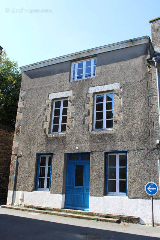 Maison à ERNEE