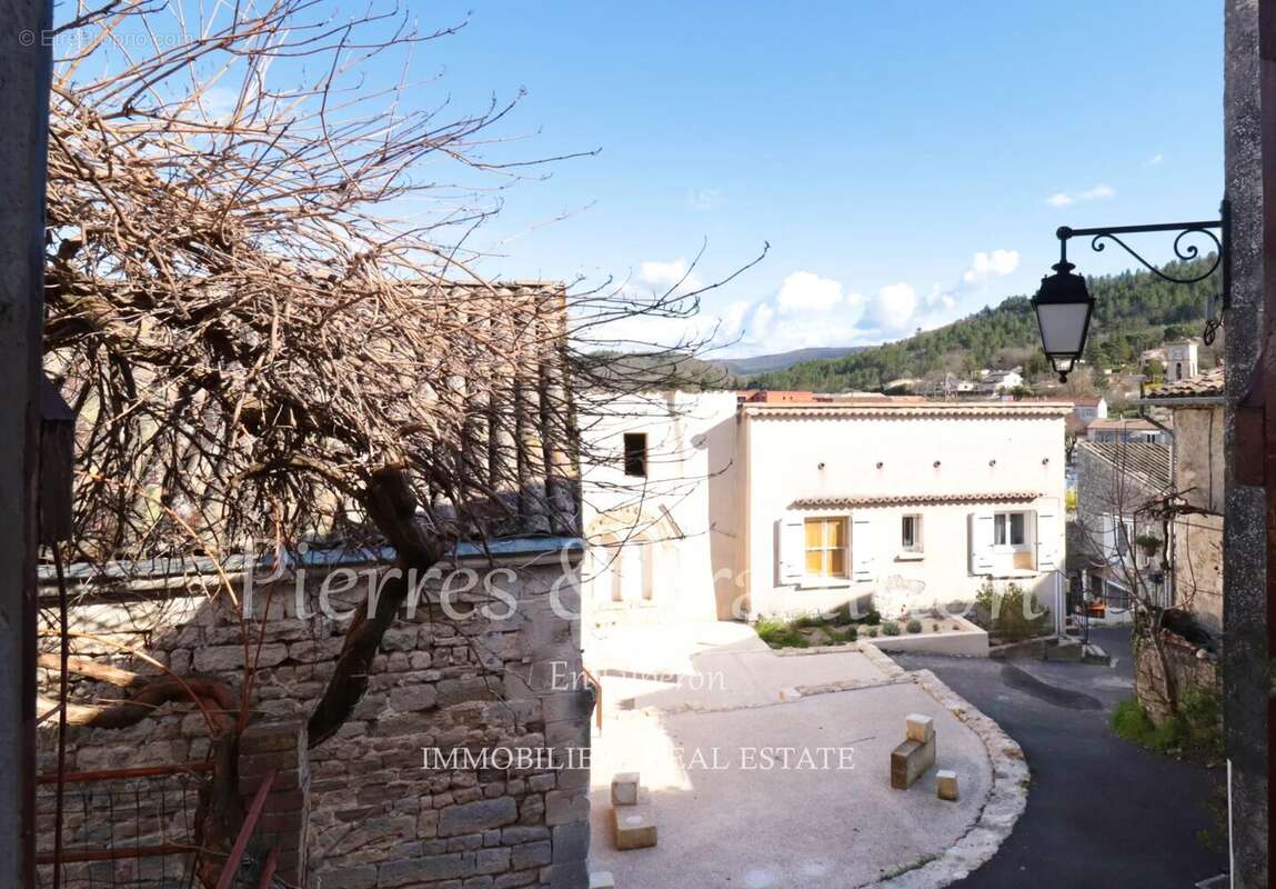 Maison à CERESTE