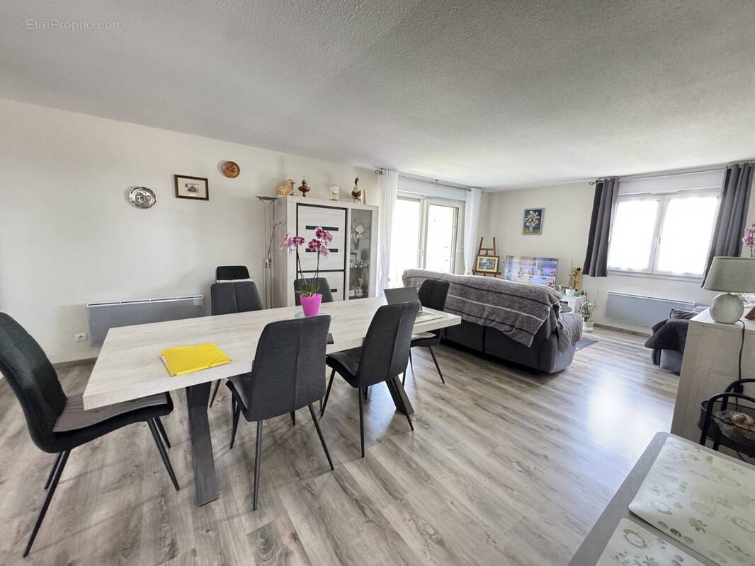 Appartement à SAINTES