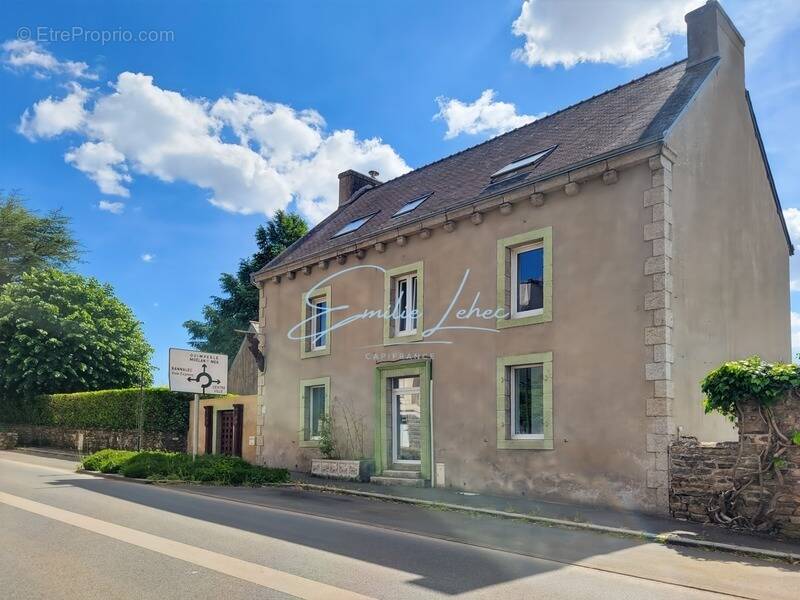 Maison à RIEC-SUR-BELON