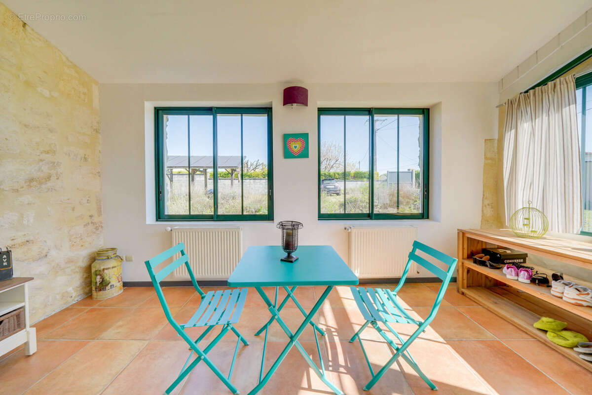 Maison à AUBIE-ET-ESPESSAS