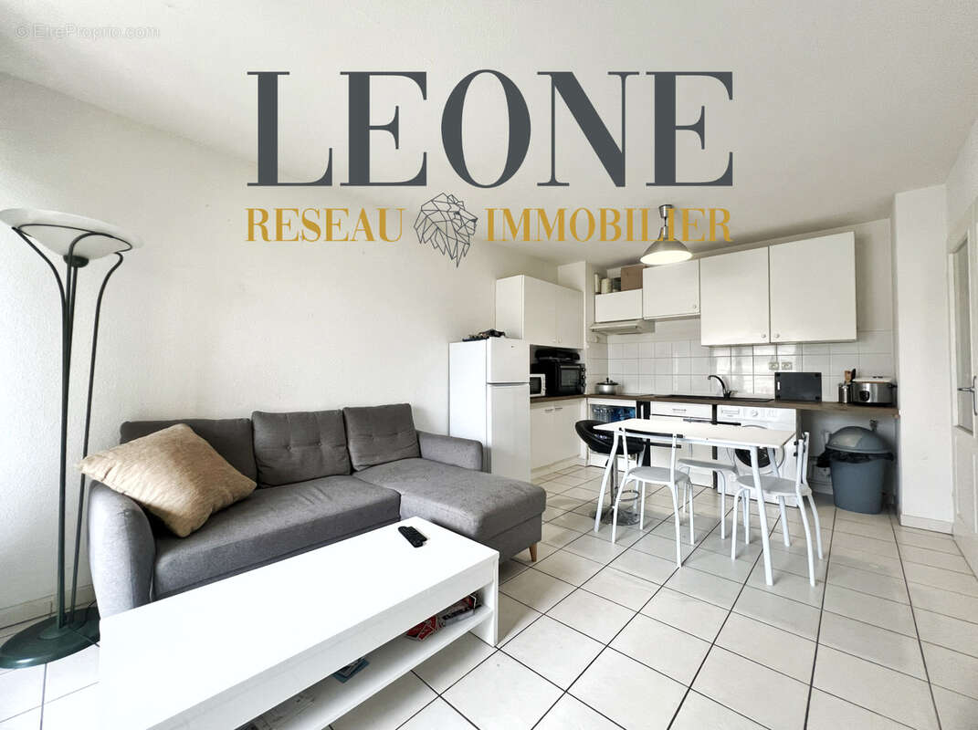Appartement à PIERRE-BENITE