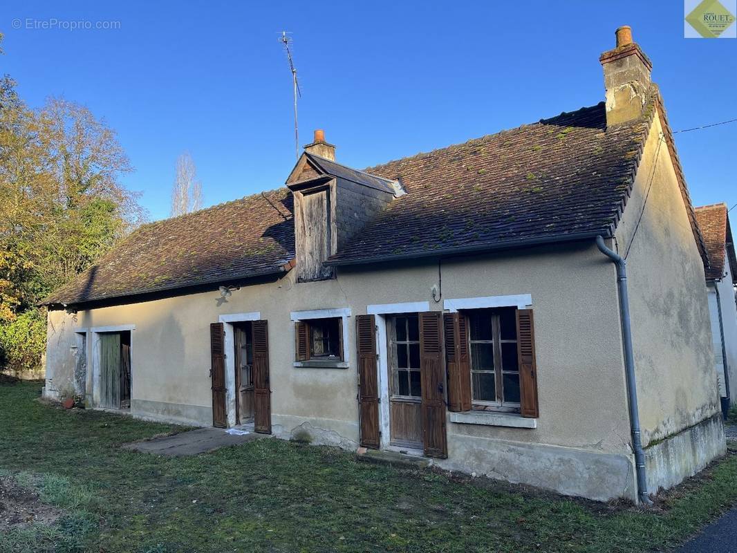 Maison à YZEURES-SUR-CREUSE