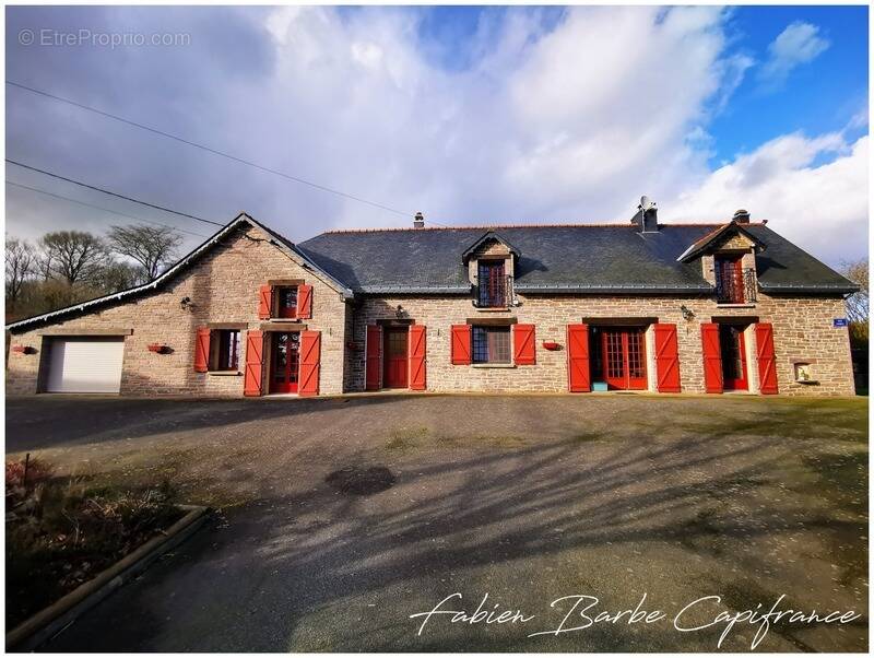 Maison à MAURE-DE-BRETAGNE