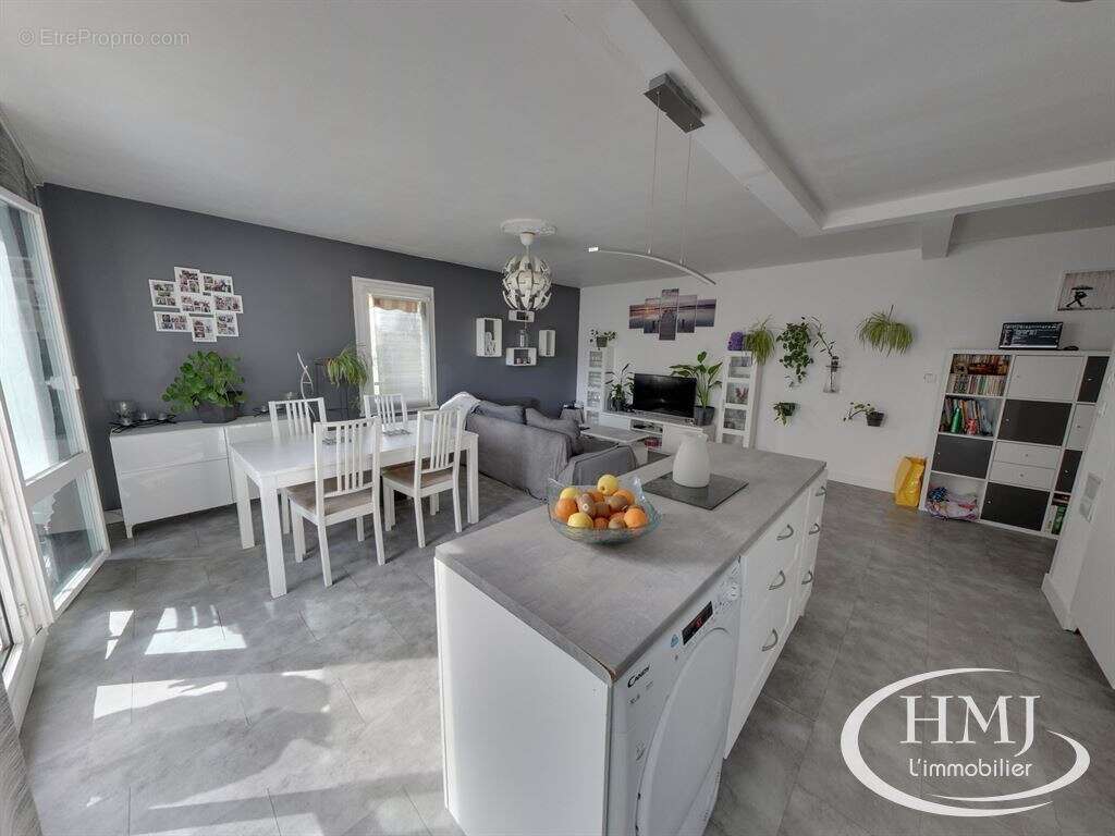 Appartement à RIS-ORANGIS