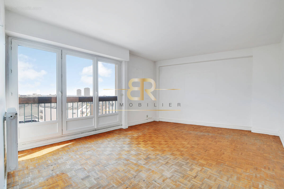 Appartement à PARIS-20E