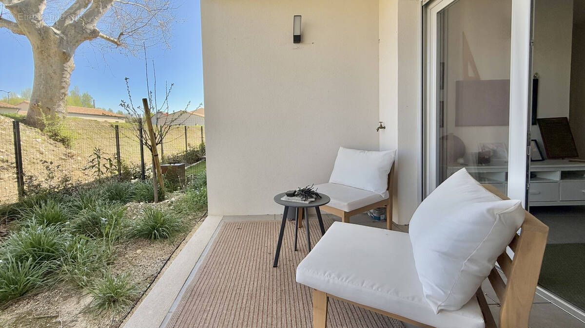 Appartement à CHATEAUNEUF-DE-GADAGNE