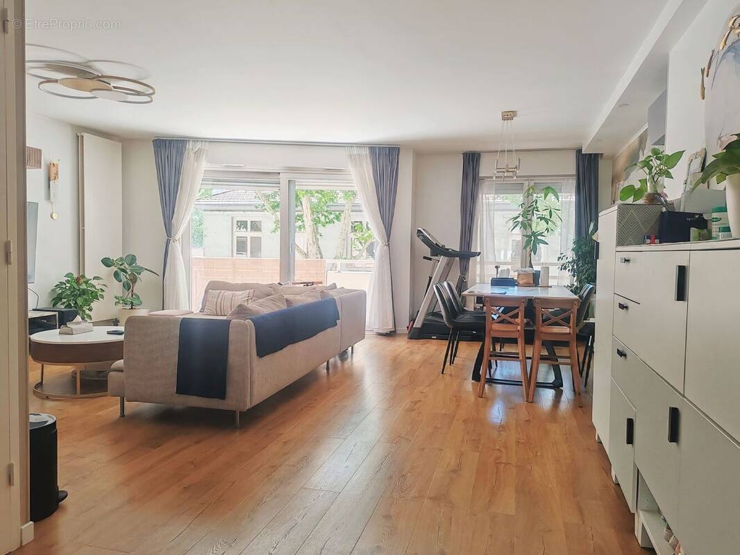 Appartement à LYON-6E