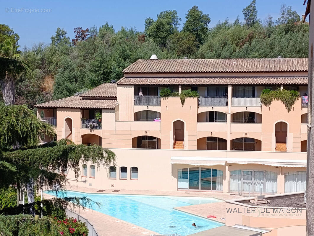 Appartement à LA CROIX-VALMER