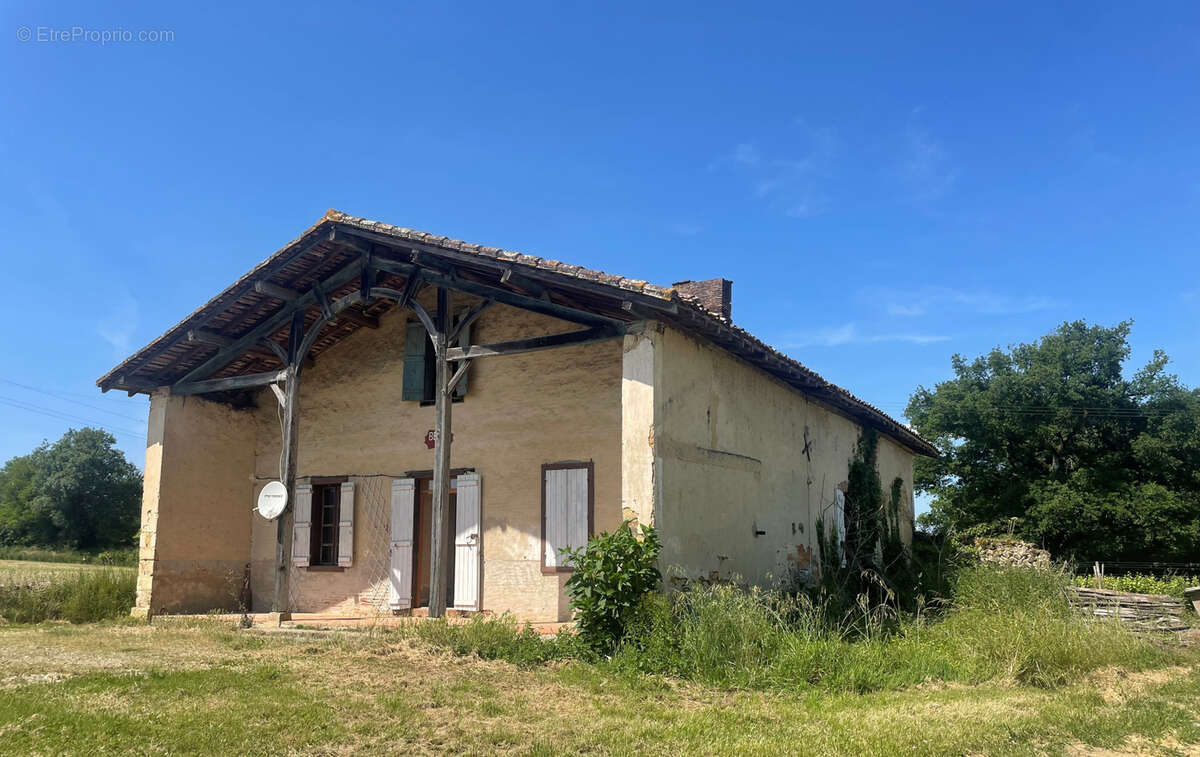 Maison à BETBEZER-D&#039;ARMAGNAC