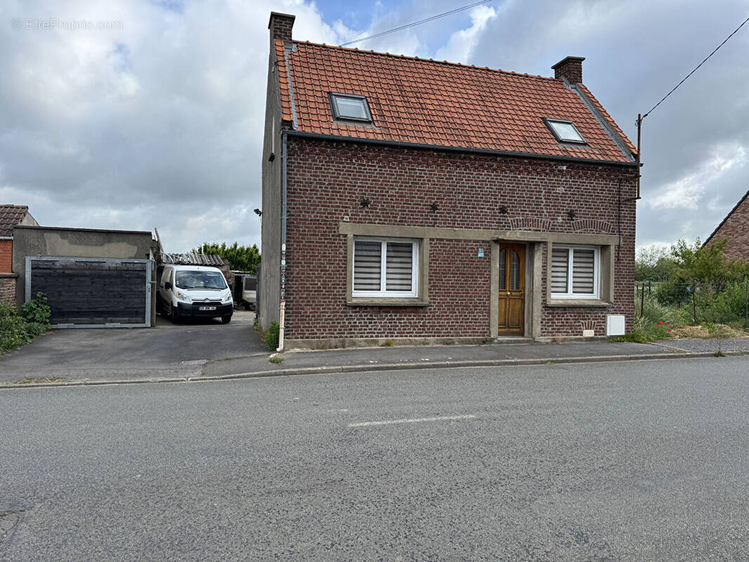 Maison à MEURCHIN