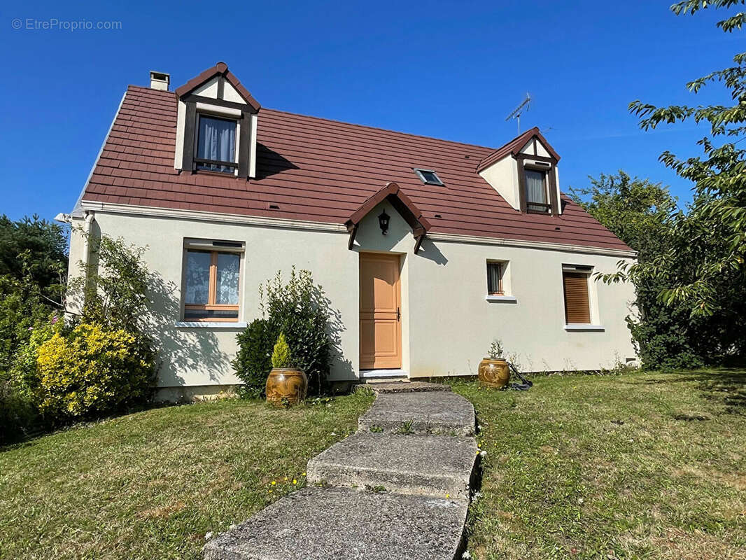 Maison à PIERRES