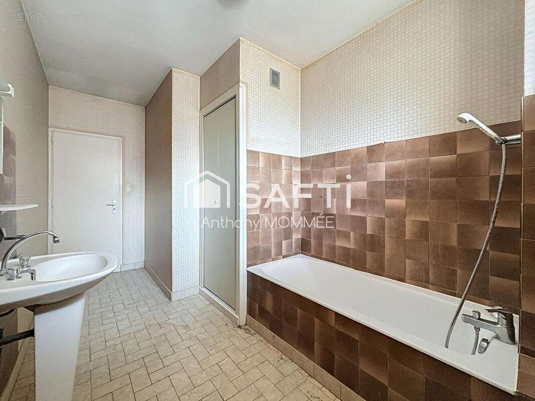 Photo 8 - Appartement à PONCIN