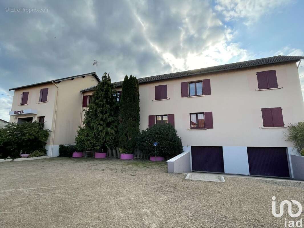 Photo 4 - Commerce à DIGOIN